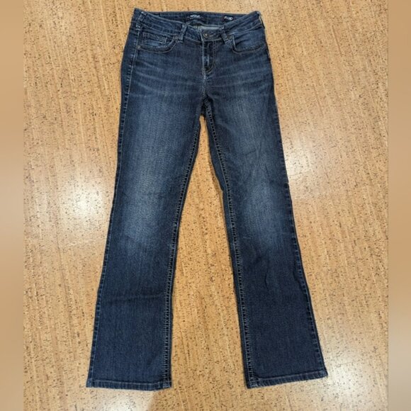 Silver Suki High Slim Boot Jeans Size 28 - Picture 9 of 9